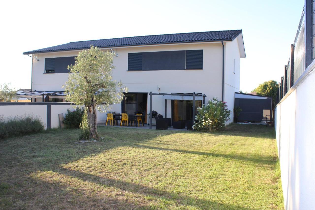 Villa Des Rives Du Lac Montans Exterior photo